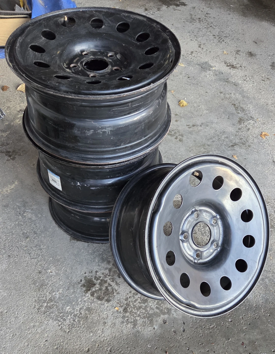 Set of 4 Black Steel Wheels - 17x7.5J