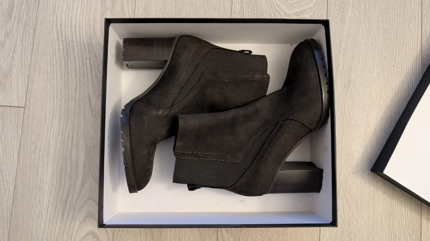 Massimo Dutti Botin Truck Nobuck Chocolate - Size US 6.5 - photo 2
