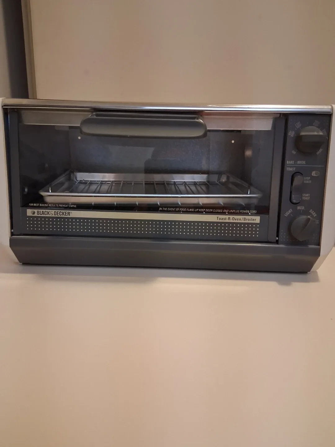 Black & Decker Toast-R-Oven/Broiler