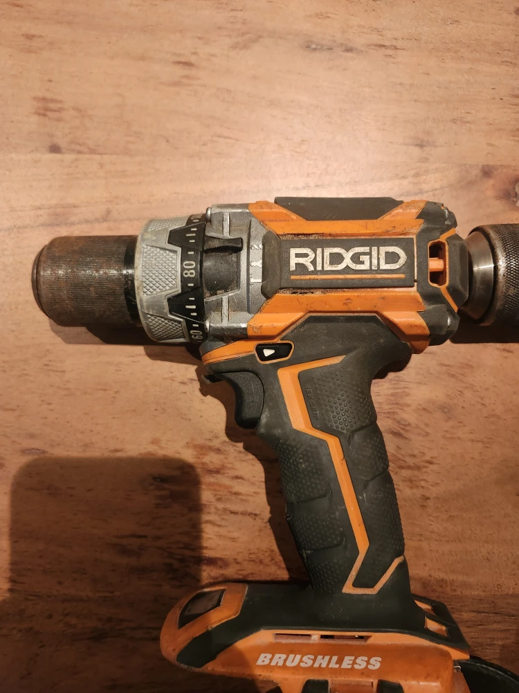 Ridgid Gen5x 18V Drill and Impact Driver Combo with 2 chargers - photo 2