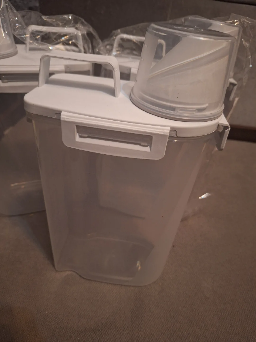 New 2.5L White Food Storage Container image indicator(3)