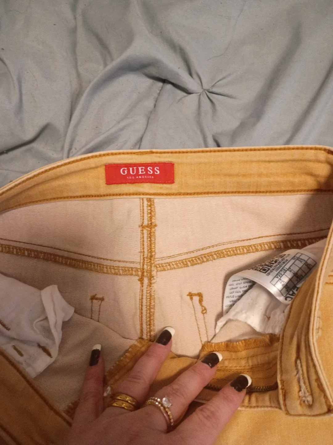 Guess Los Angeles Tan Jeans, Size 25 image indicator(3)