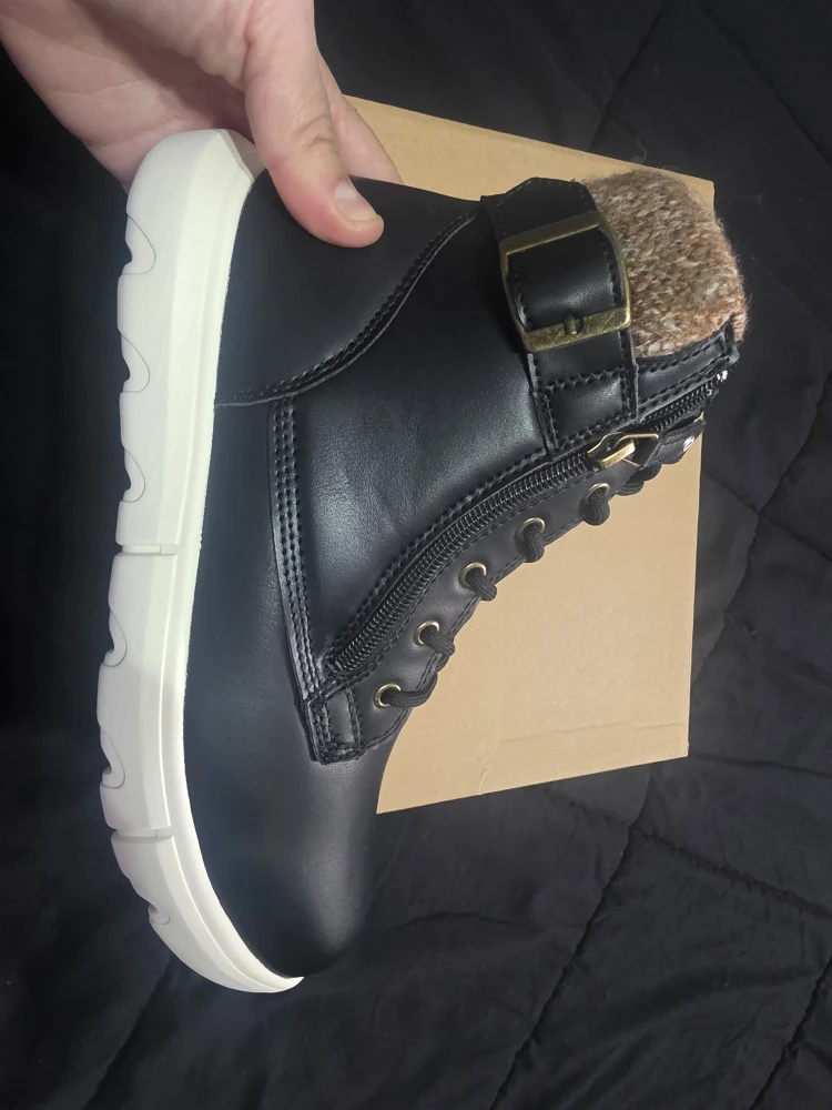 Burdani Black Leather Ankle Boots size 8 - photo 5