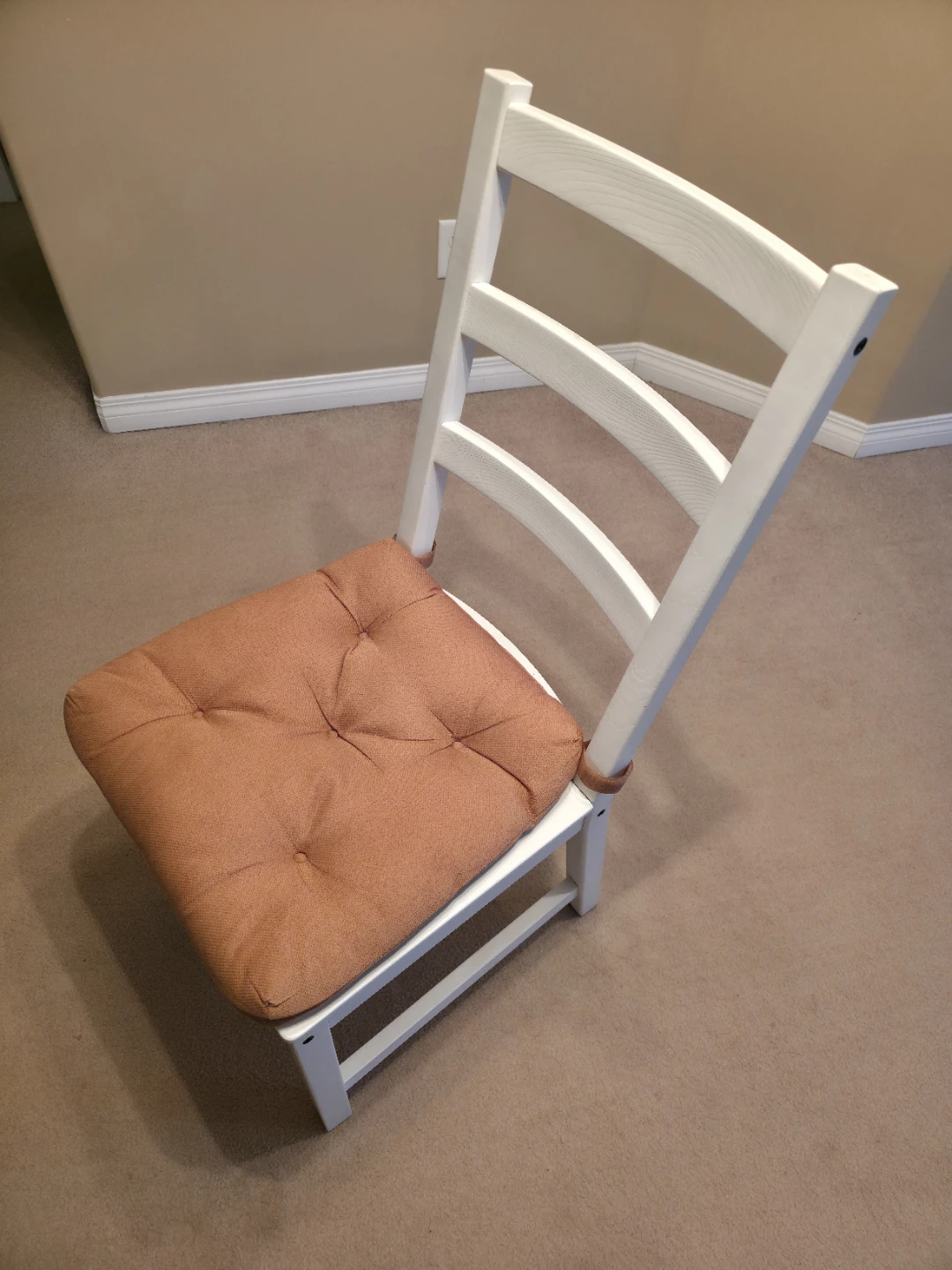 IKEA Dining Table & 4 Chairs - photo 3