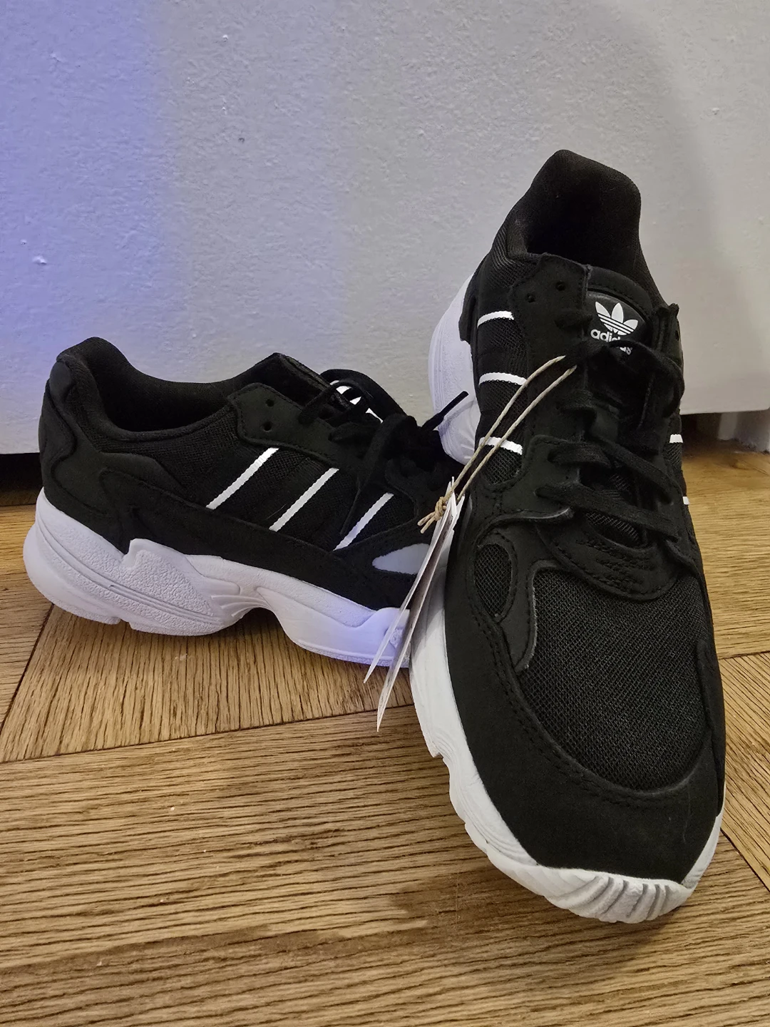 Adidas Yung-96 Chasm Black/White US 8