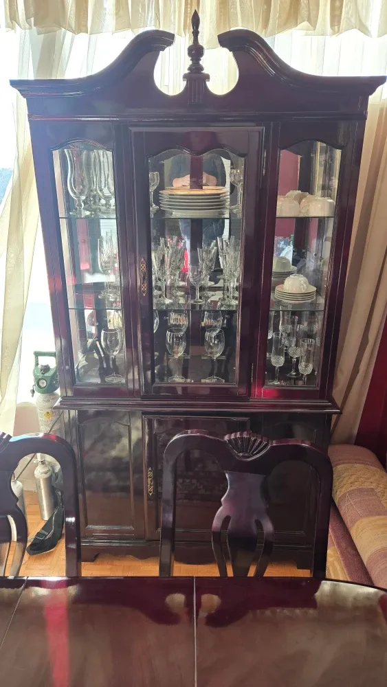 Dining Room Set - Table, Chairs & Hutch image indicator(2)