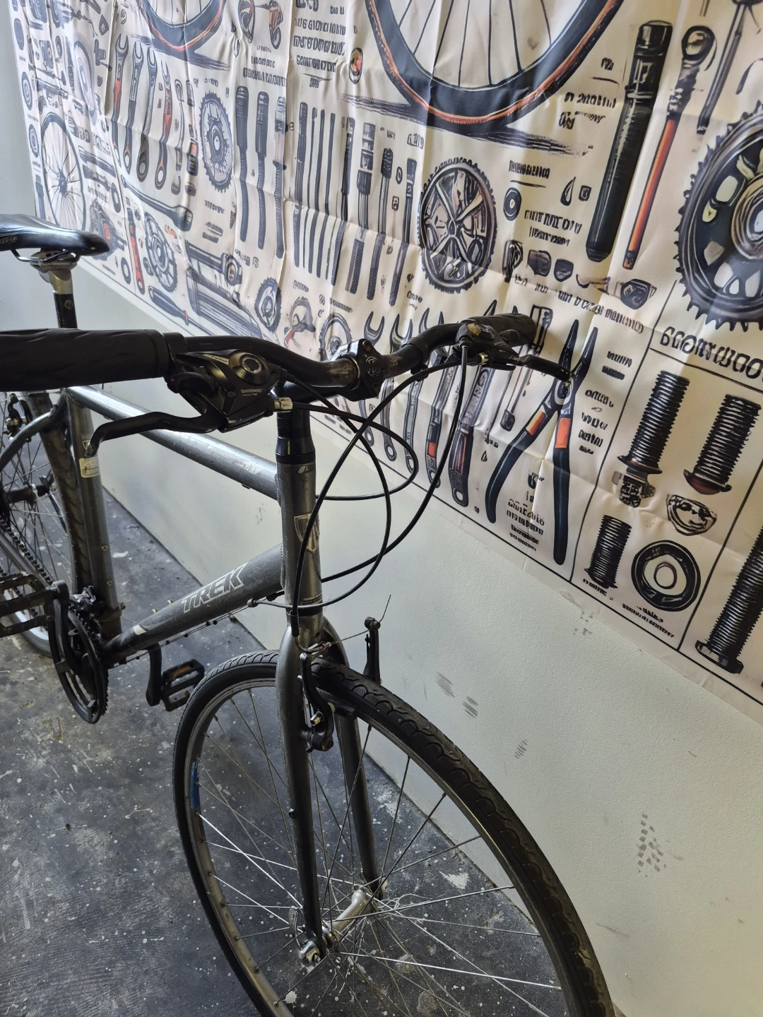 Trek Alpha Road Bike - photo 4