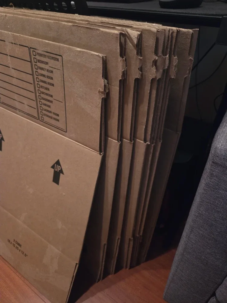 11 Big Size Moving Boxes - 2 & 4 Cube