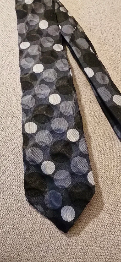 Issey Miyake Polka Dot Necktie image indicator(3)