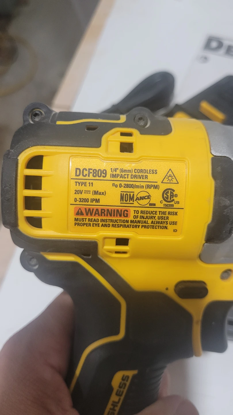 DeWalt 20V MAX ATOMIC Cordless Impact Driver - photo 3
