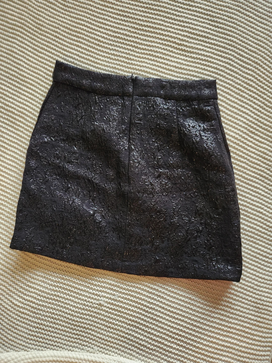 H&M Black Skirt - Size 6