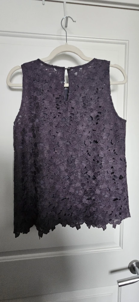 ANN TAYLOR LOFT Grey Lace Top - Size Small - photo 3