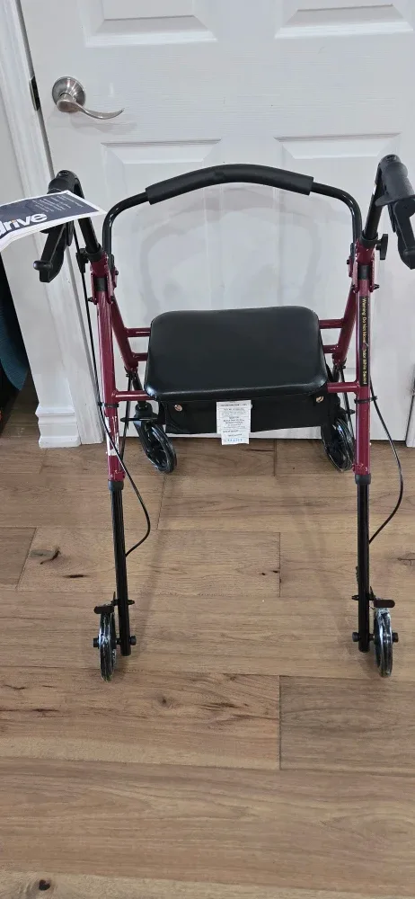Drive RTL10261RD Adjustable Height Rollator image indicator(4)