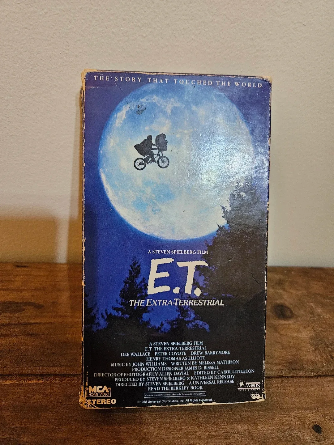 E.T. the Extra-Terrestrial VHS Tape