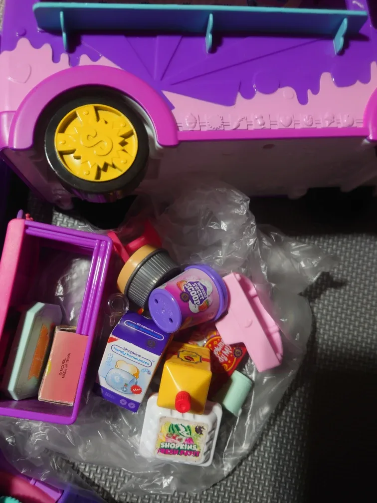 Num Noms Playset Bundle image indicator(5)