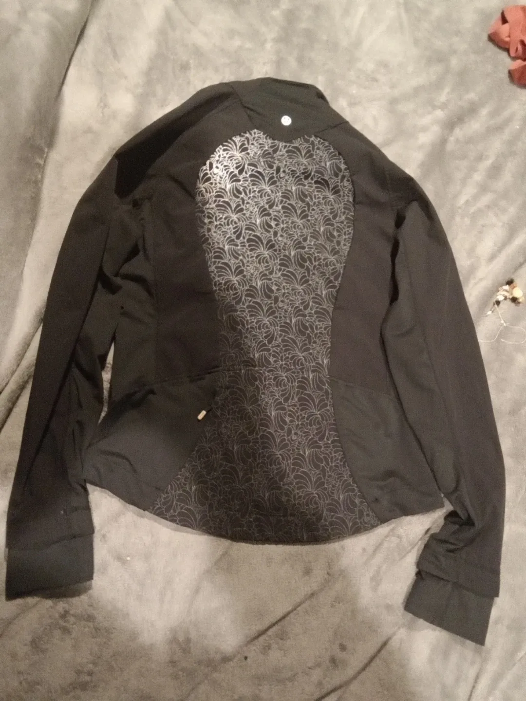 Lululemon Athletica Black Jacket - Size 4 image indicator(5)
