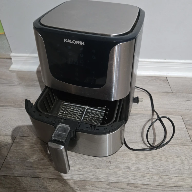 Kalorik Air Fryer - Like New! - photo 2