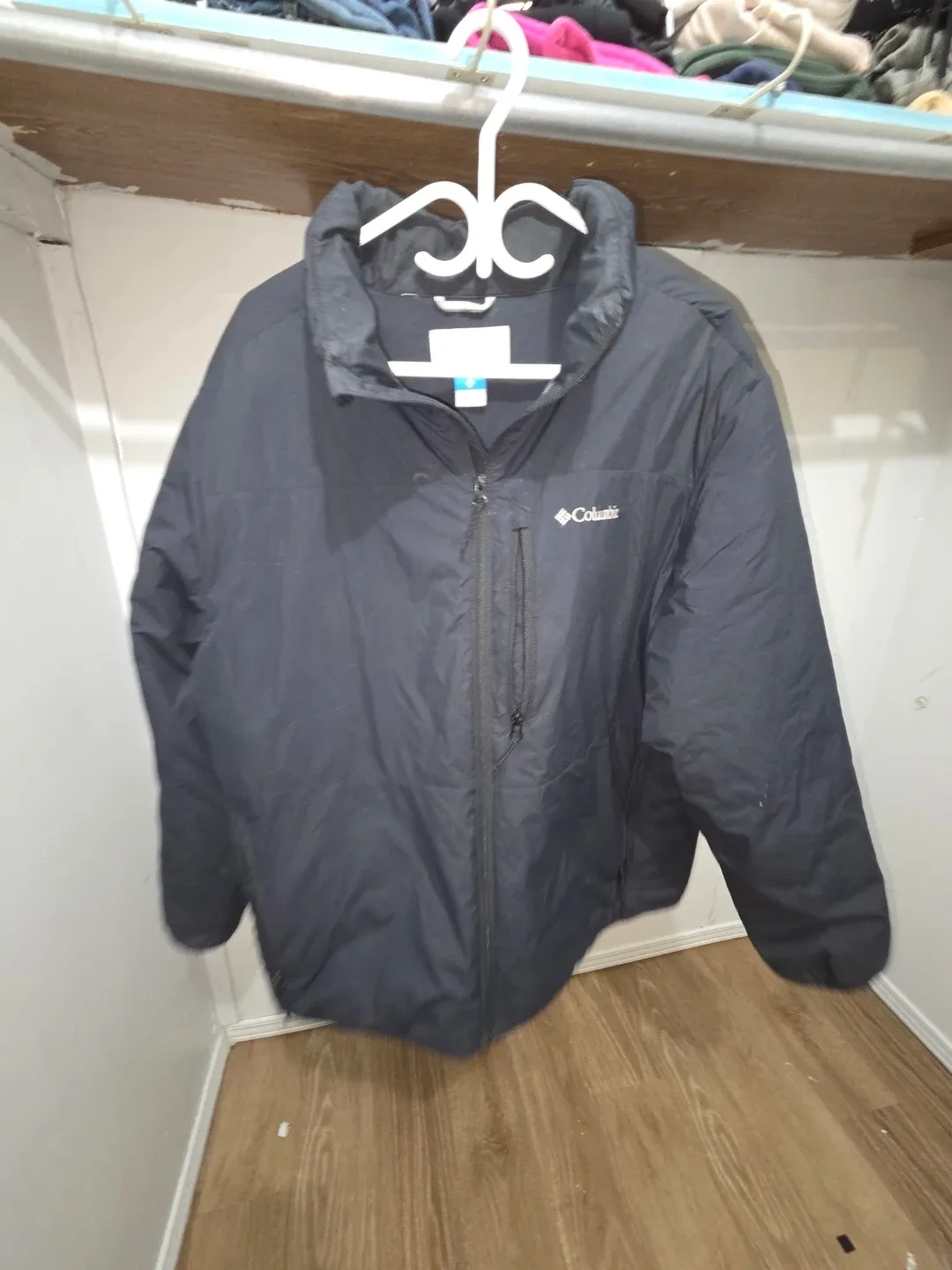 #Cleanout Columbia Black Jacket image indicator(2)