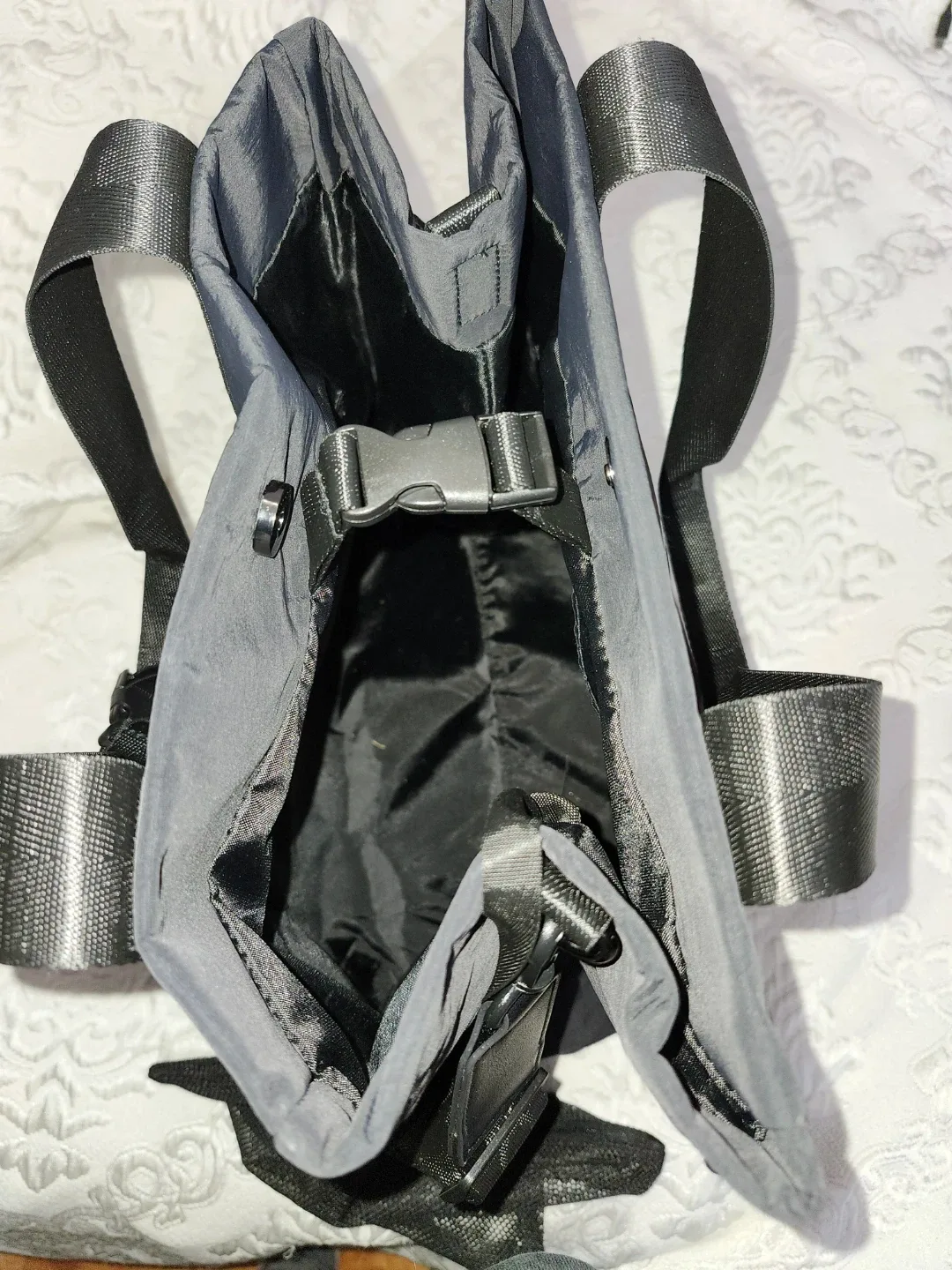 Lole Black Tote Bag image indicator(4)