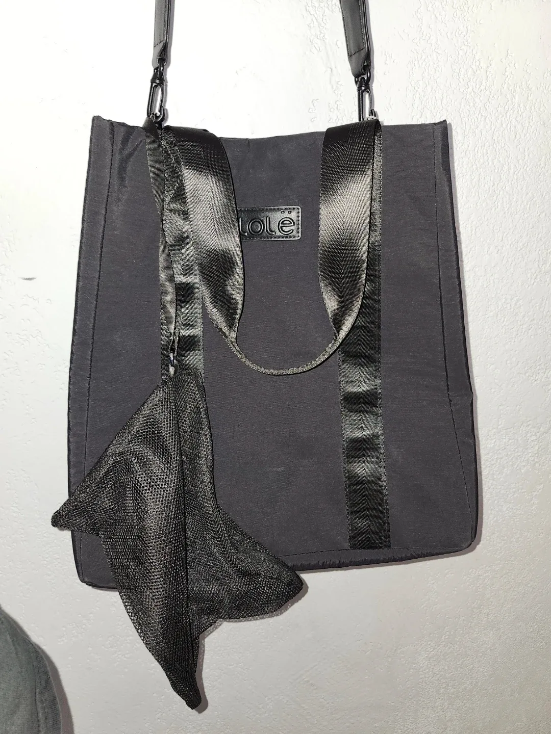 Lole Black Tote Bag image indicator(5)
