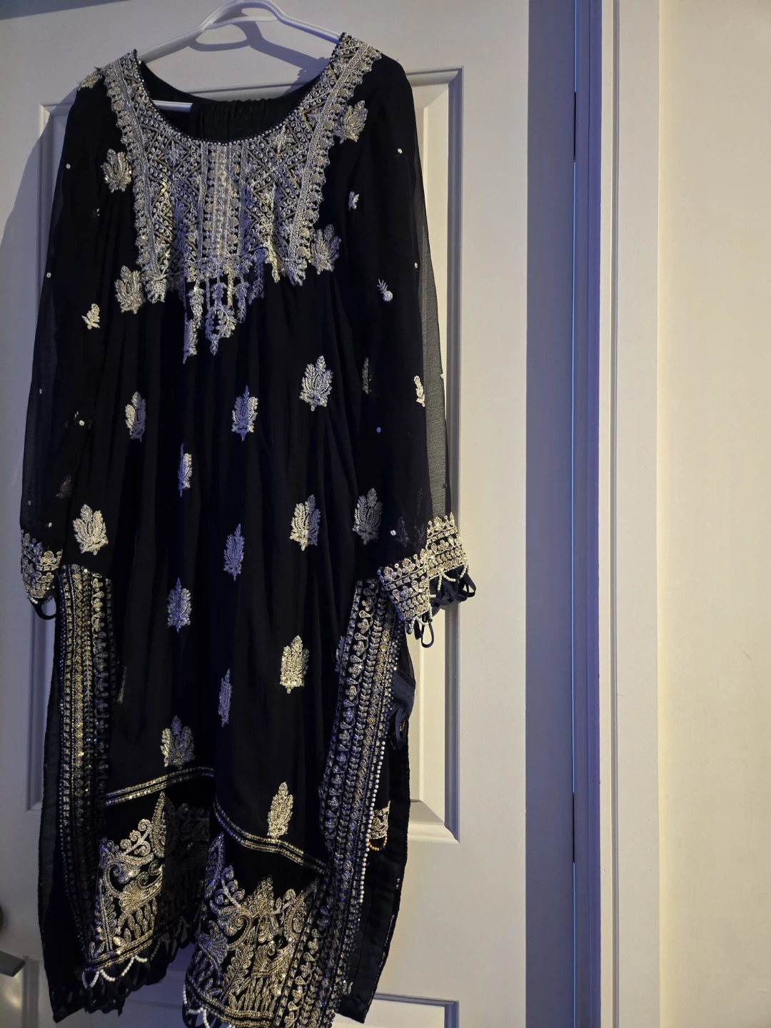 Embroidered Navy Blue Salwar Kameez