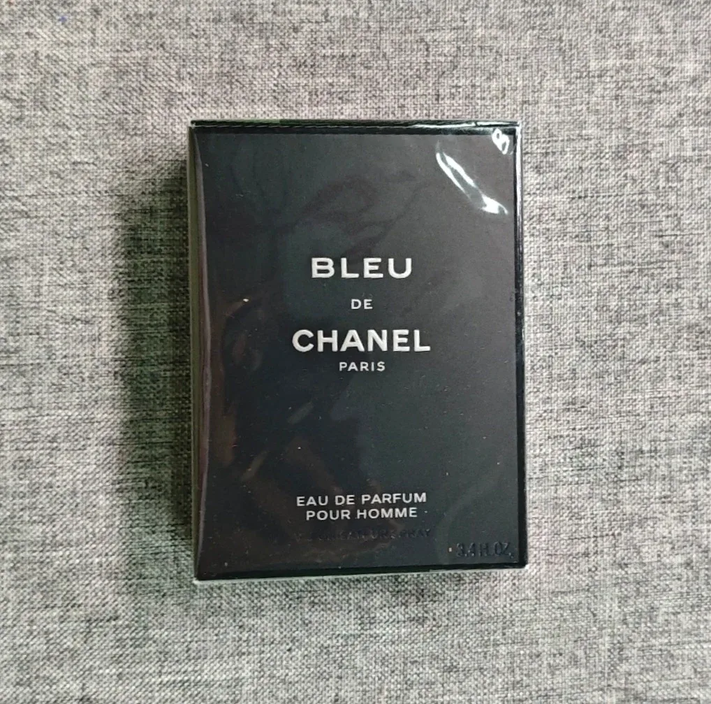 Valentino Uomo Born In Roma Intense 100ml image indicator(4)