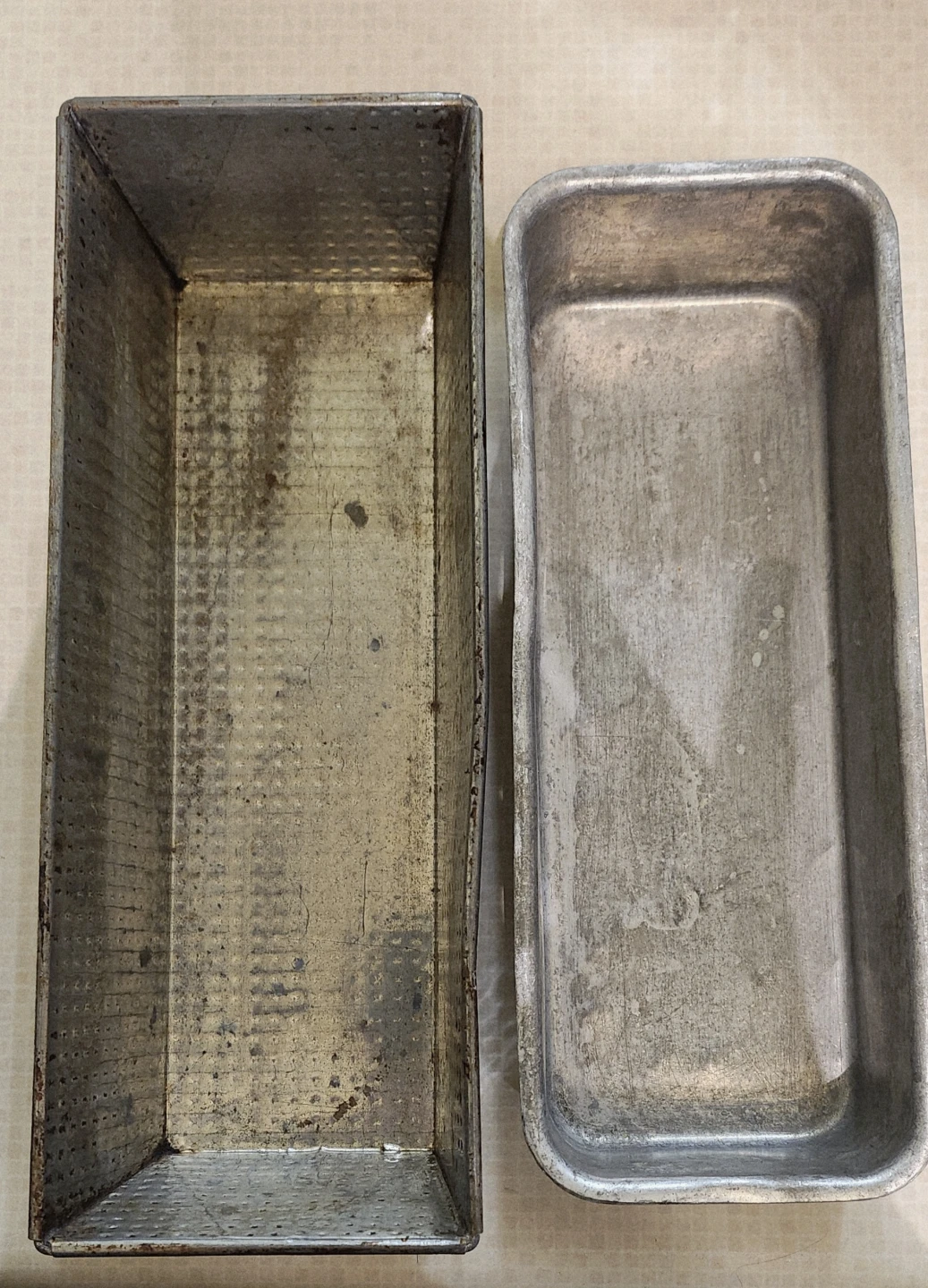 Two vintage Loaf Pans #gifting - photo 2