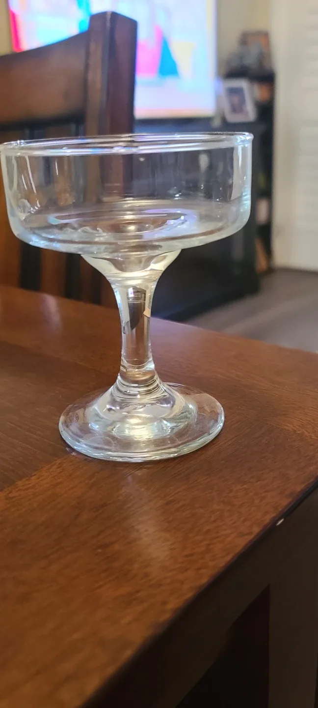 Set of 12 Vintage Dessert Glasses image indicator(5)