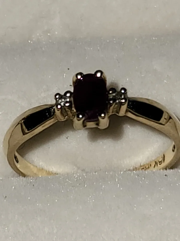 10K Gold Ring with Ruby & 2 diamonds image indicator(2)