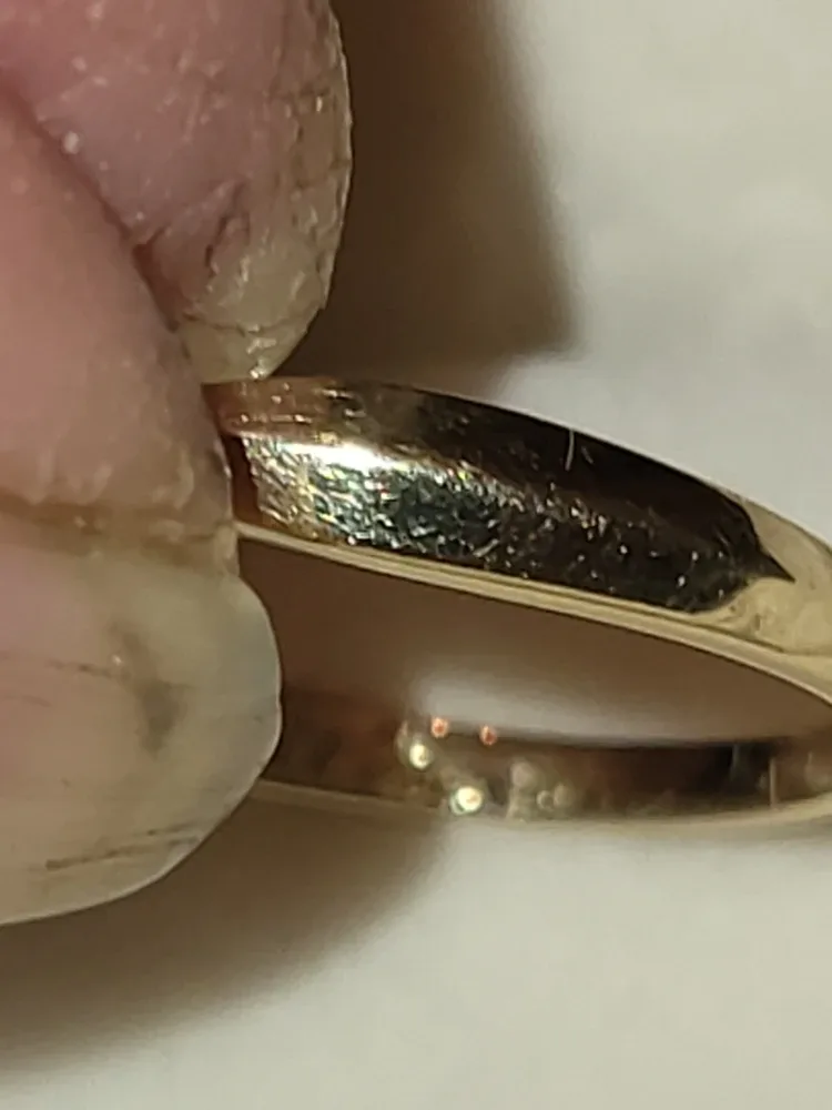 10K Gold Ring with Ruby & 2 diamonds image indicator(6)