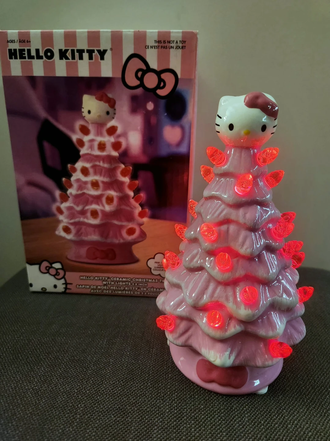 BRAND NEW Hello Kitty items - perfect holiday gifts! - photo 4