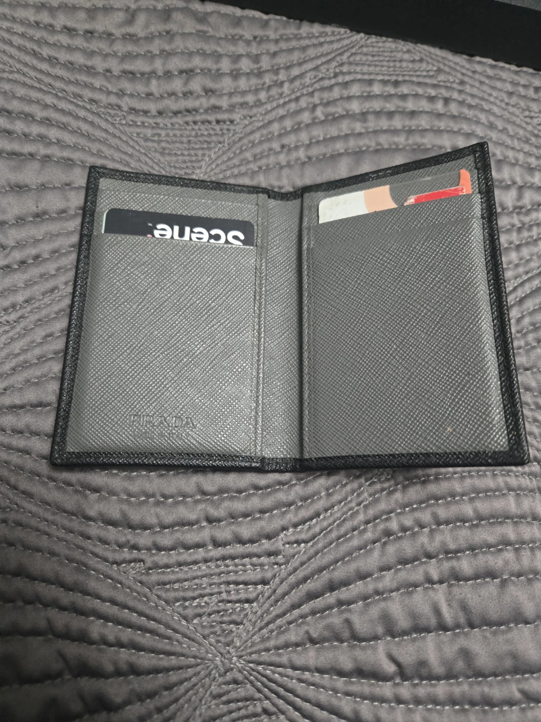 Prada Black Leather Wallet - photo 2