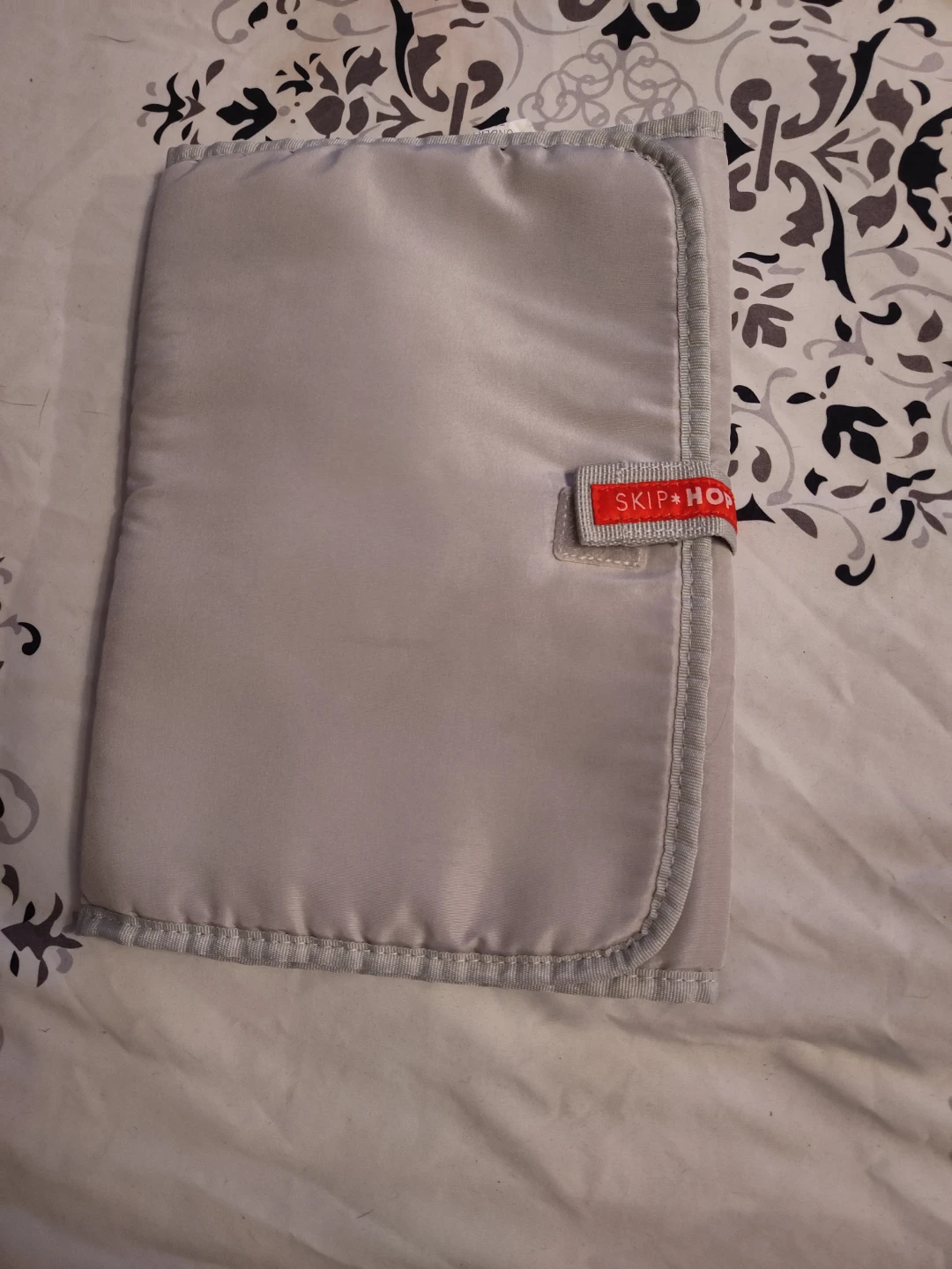 #gifting Skip Hop Portable Changing Pad - Grey