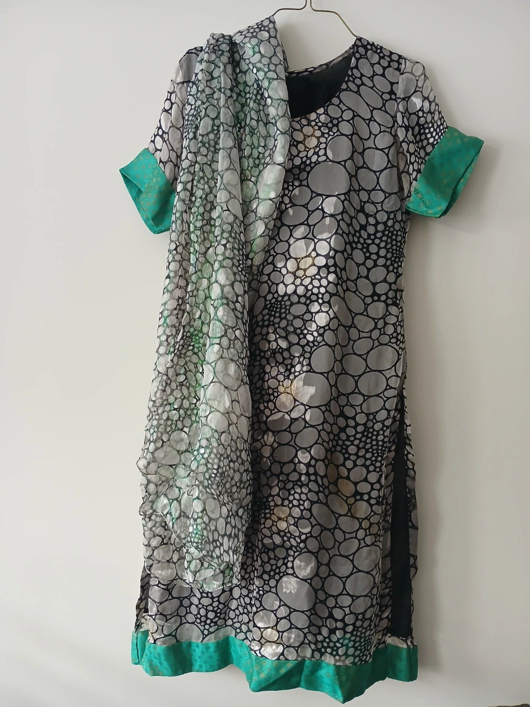 Patterned Dress with Scarf