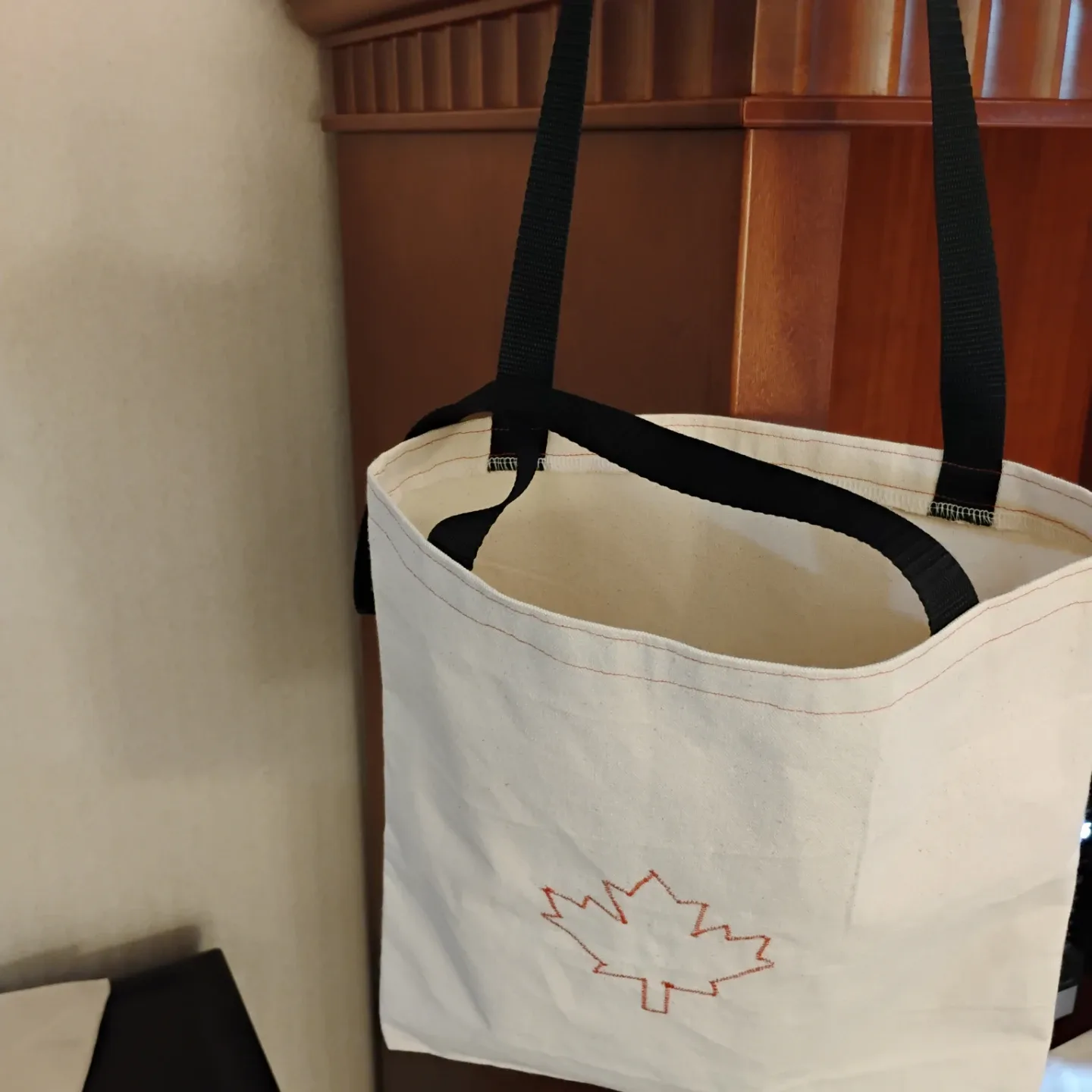 Cotton Canvas Tote Bag with Maple Leaf image indicator(6)