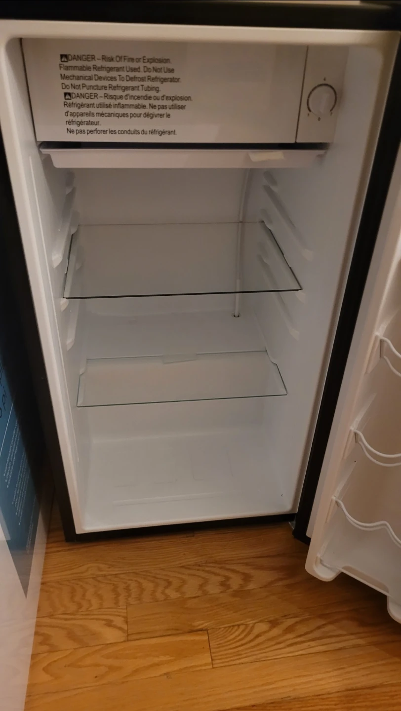 Galanz Mini Fridge - Black - photo 3