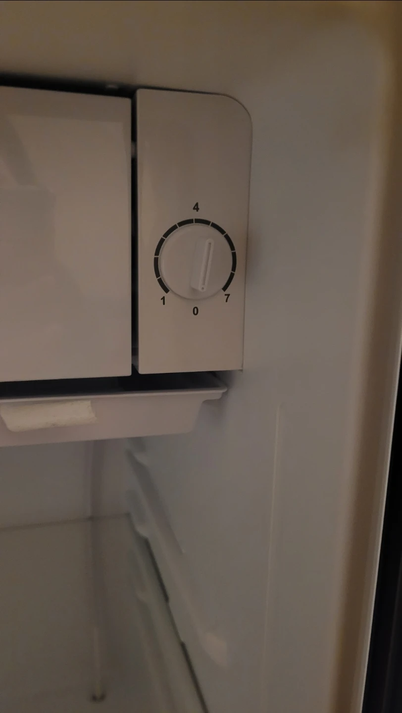 Galanz Mini Fridge - Black - photo 4