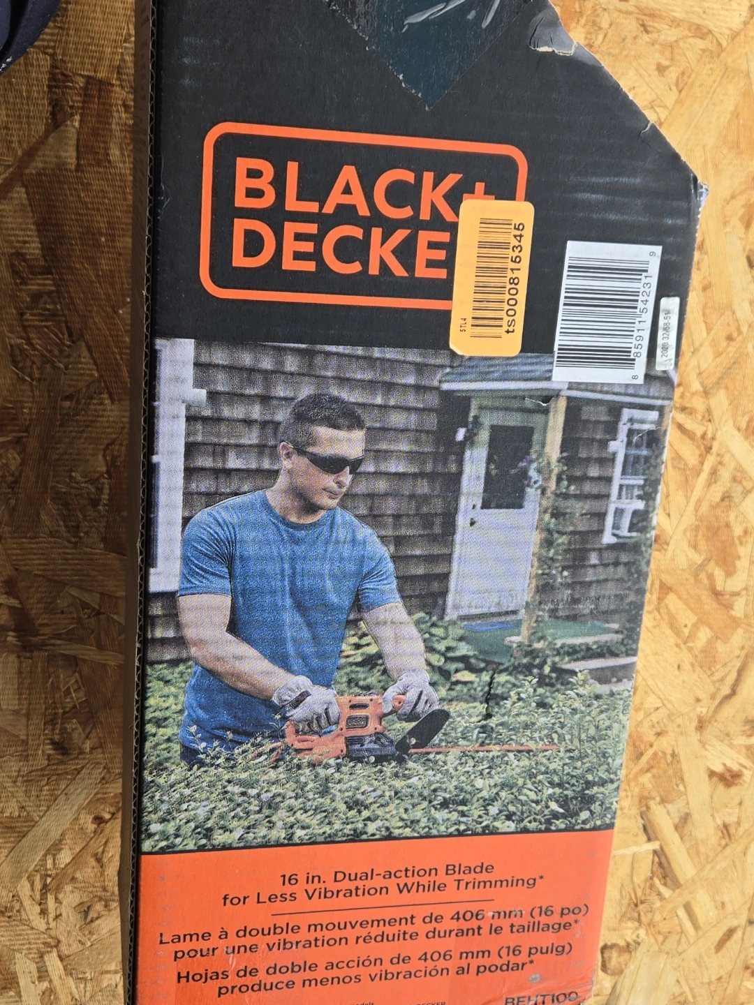 Black+Decker BEHT100 Corded Hedge Trimmer - 16 inch