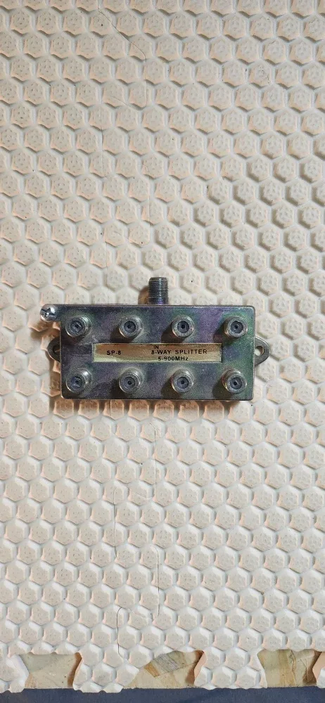 8-Way Splitter 5-900MHz