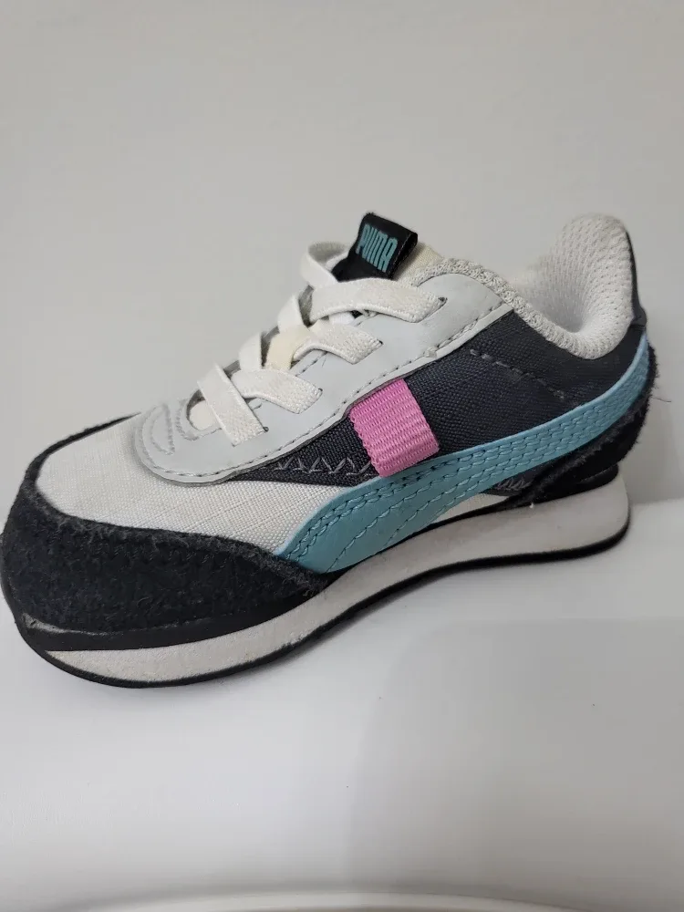 Puma Future Rider Toddler Sneakers - Size 5C.     #Cleanout image indicator(3)