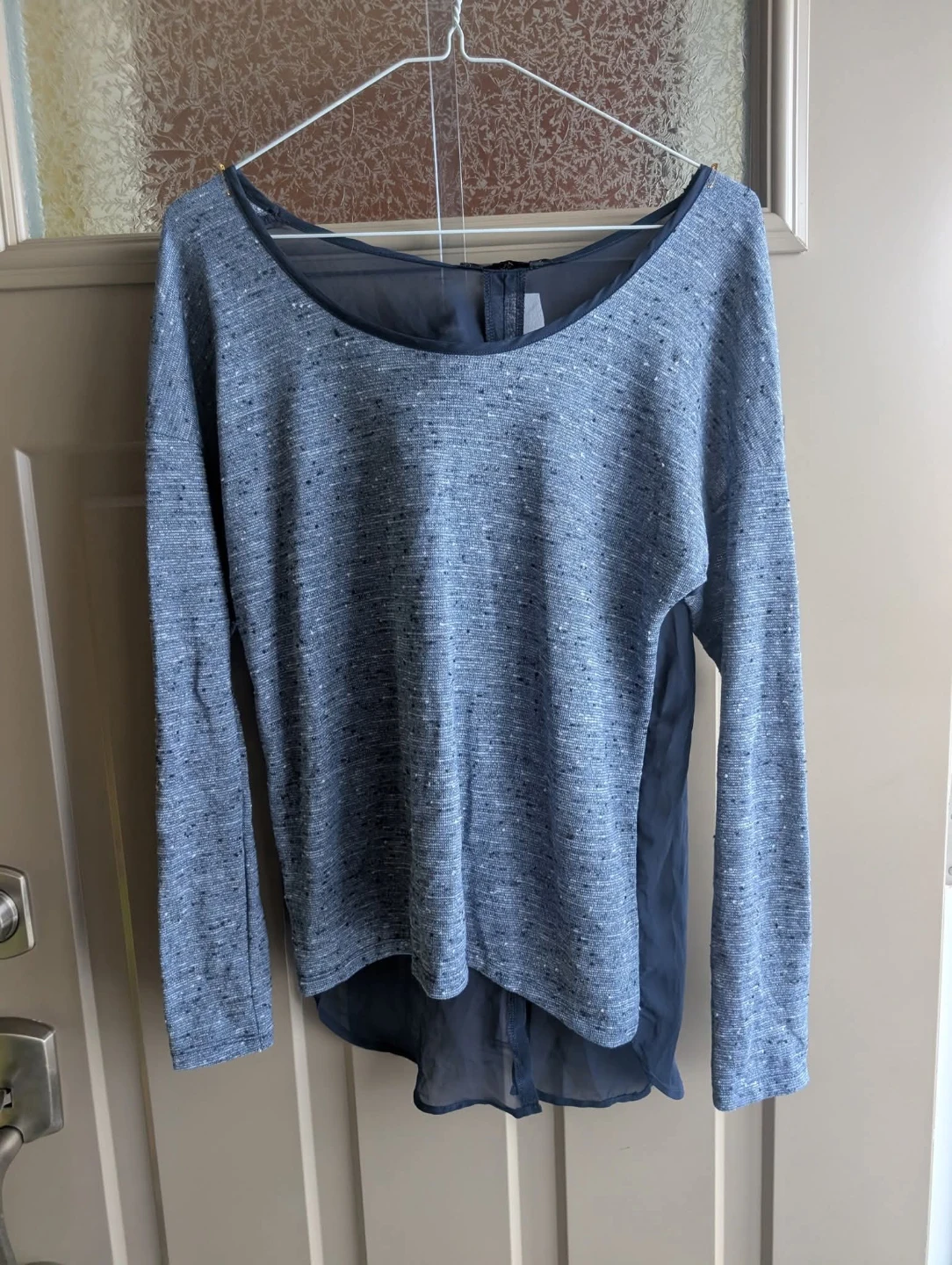 Women's sz sm tshirts