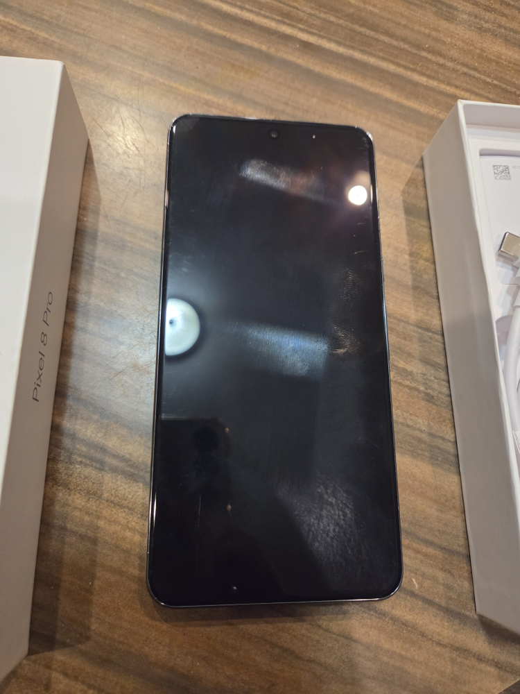 Google Pixel 8 Pro 256GB - Black, Like New!
