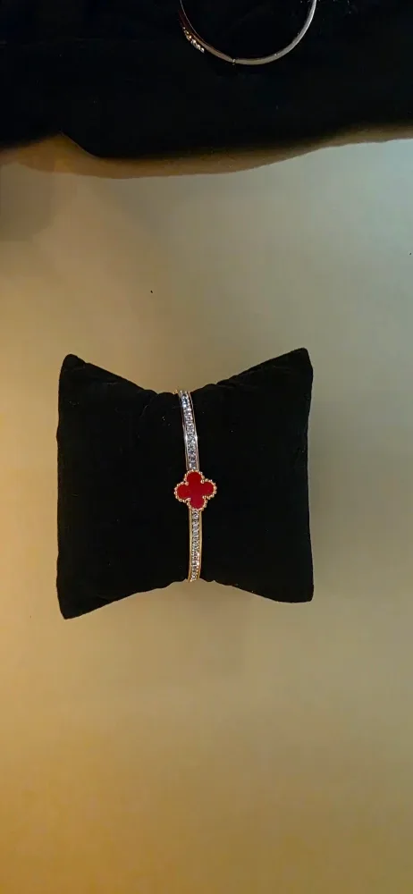 C. Design Bangle Bracelet - Red image indicator(3)