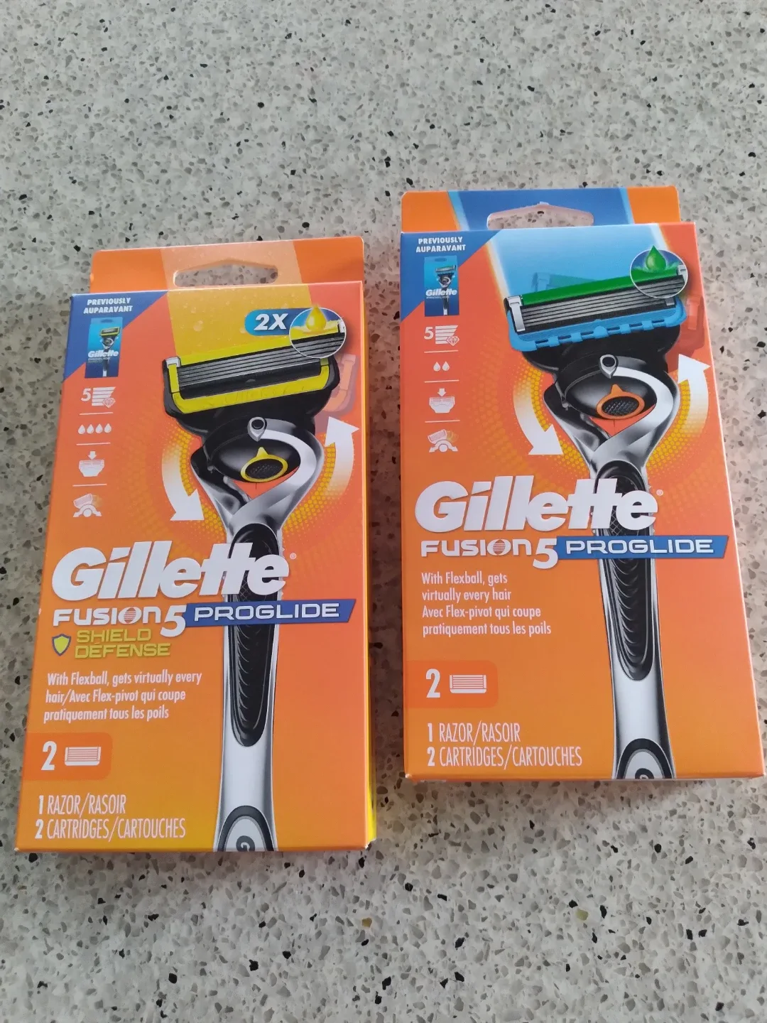 Gillette Fusion5 ProGlide Razor + 2 Cartridges - NEW