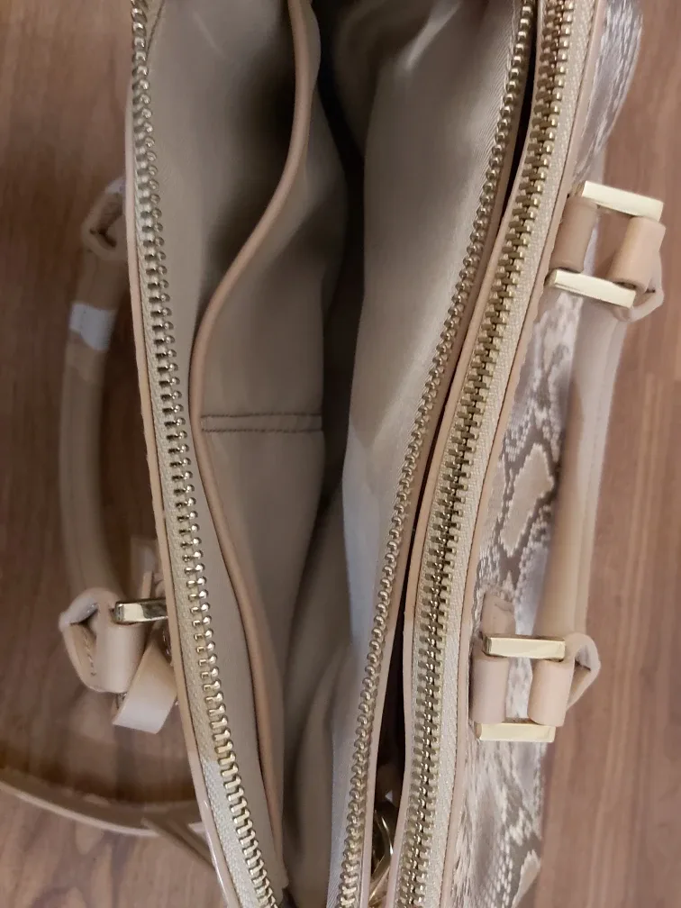 #Cleanout  Bundle: Three satchel bags image indicator(2)