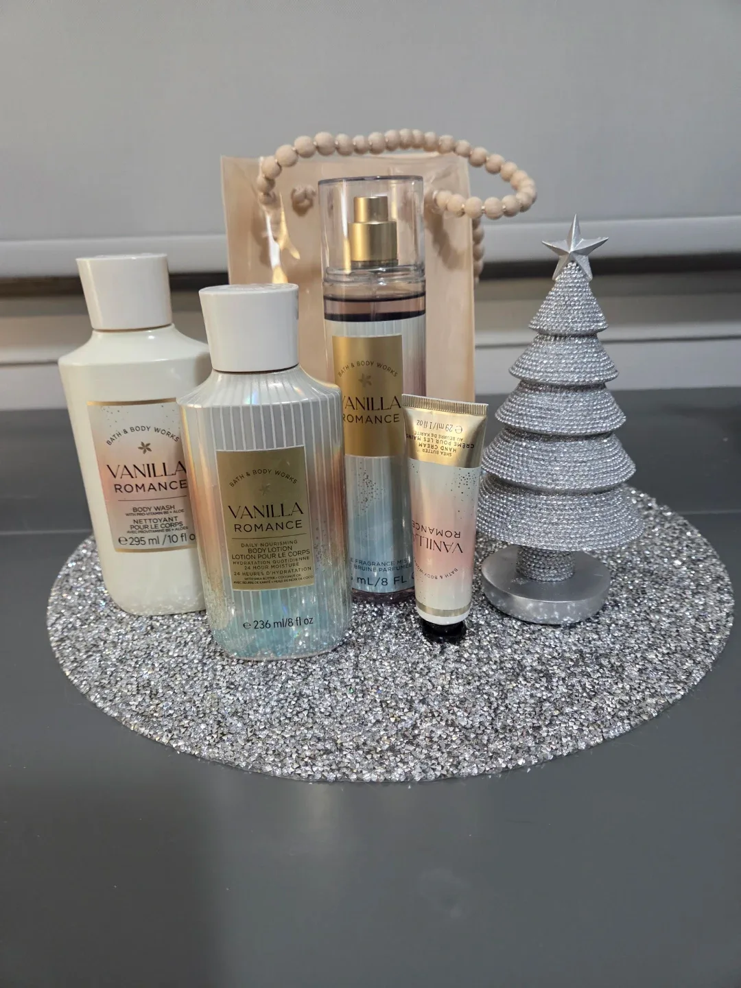 Bath & Body Works Vanilla Romance Set image indicator(2)