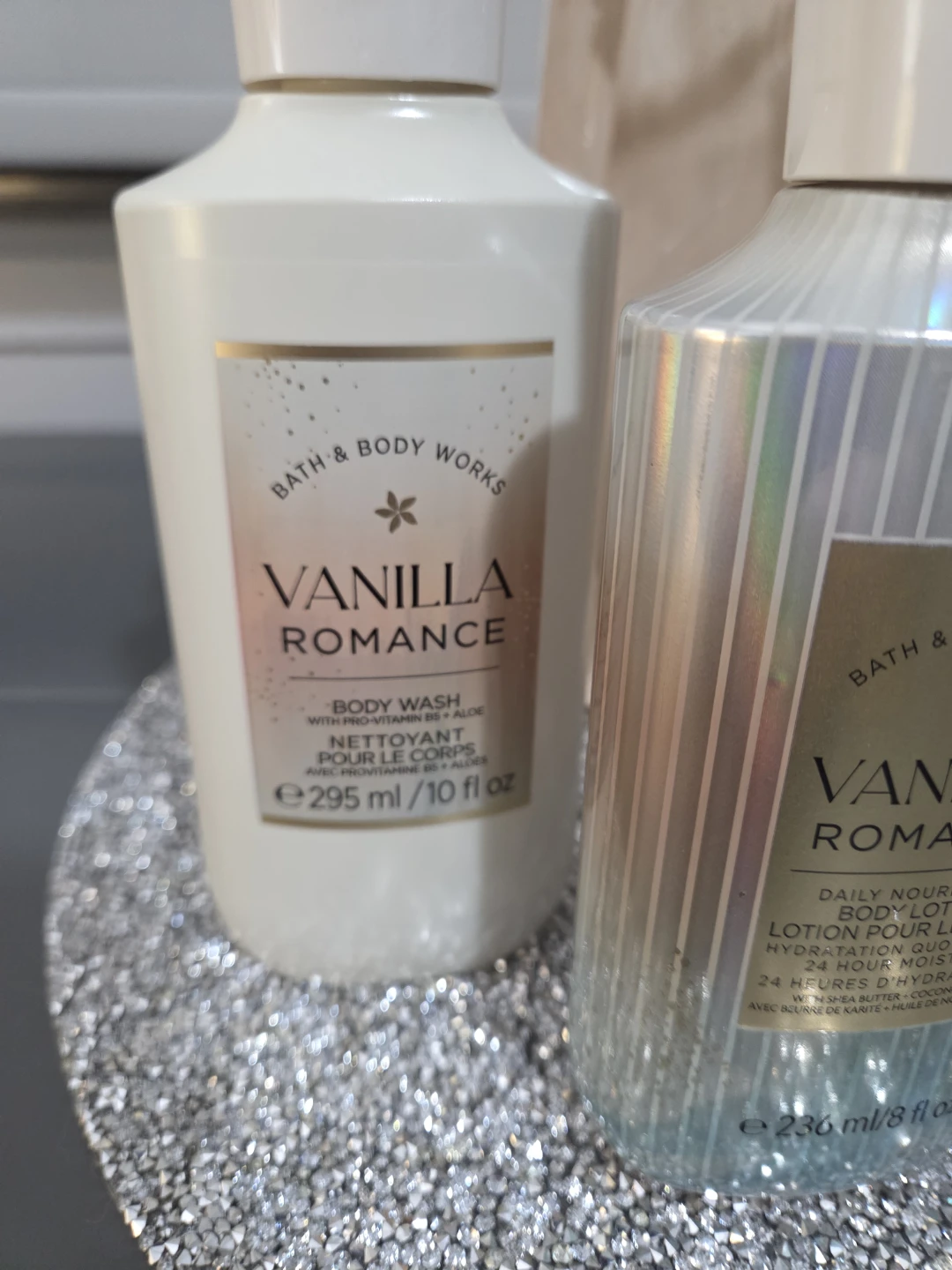 ❤️❤️NWT BATH & BODY WORKS VANILLA ROMANCE GIFT SET❤️❤️ - photo 3