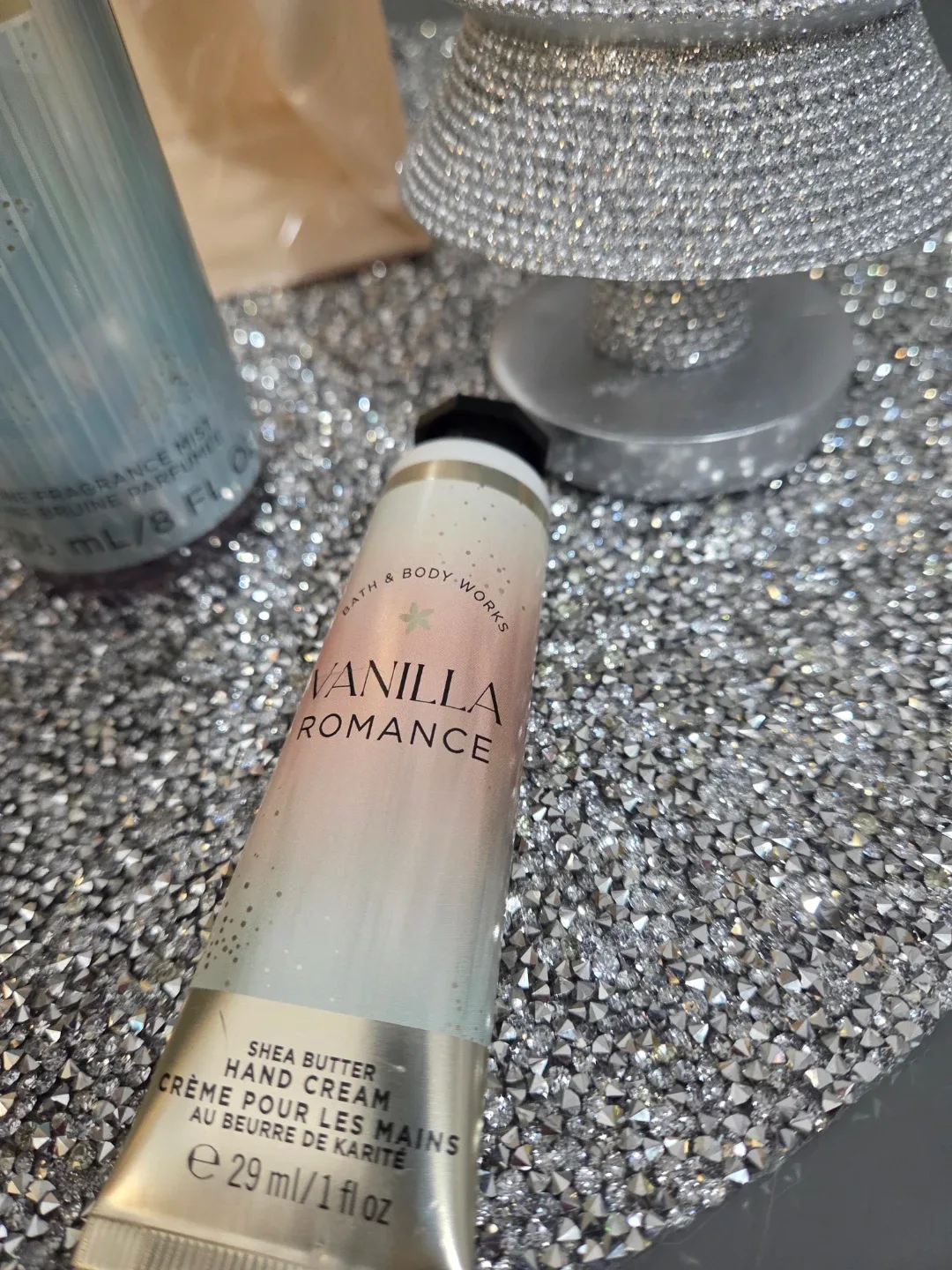 Bath & Body Works Vanilla Romance Set image indicator(6)