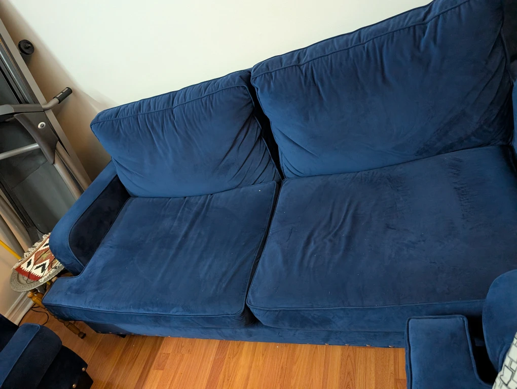 4 seat Blue Velvet Sofa - photo 2