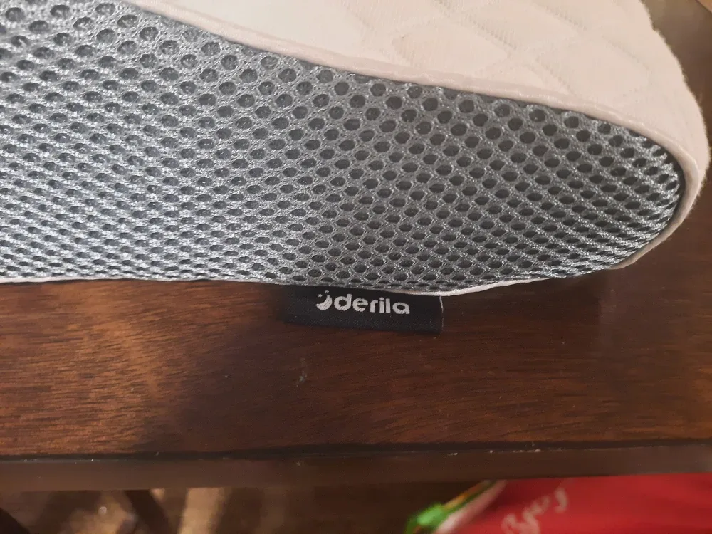 Derila Pillow - Neck Support image indicator(2)